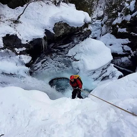 Apartament Up Benasque El Grito De Tarzan Zewnętrze zdjęcie